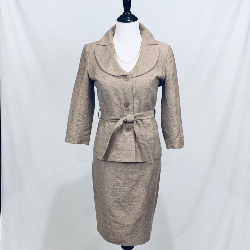 2-Piece Suit